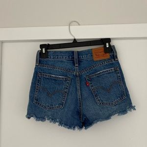 Levi’s Wedgie High Rise Shorts